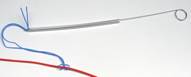 Vascular tourniquet with stainless steel stylet
